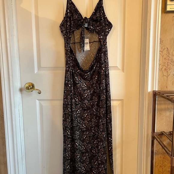 Eclipse Dresses & Skirts - NWT Eclipse Floral Cutout Dress with Spaghetti Straps